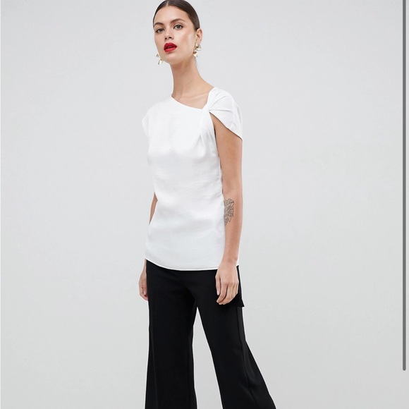 Black Reiss top - NEW WITH TAGS ON - Picture 6 of 6